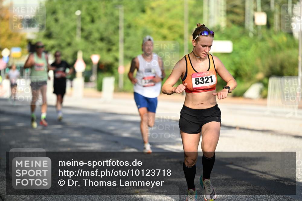 06.09.2026 - CURREX Alsterlauf Dr. Thomas Lammeyer http://msf.ph/oto/10123718 06.09.2026 09:40:11 Laufen 8321 meine-sportfotos.de