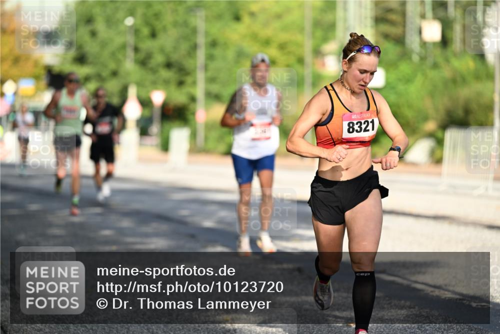 06.09.2026 - CURREX Alsterlauf Dr. Thomas Lammeyer http://msf.ph/oto/10123720 06.09.2026 09:40:11 Laufen 8321 meine-sportfotos.de
