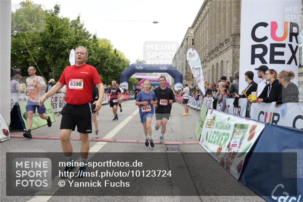 06.09.2026 - CURREX Alsterlauf Yannick Fuchs http://msf.ph/oto/10123724 06.09.2026 10:02:58 Ziel 2500, 2687, 3338, 3721, 3909, 4345, 4348, 4474, 4475, 4730, 5190, 5366, 5465, 5659, 5771, 5780, 5865, 5866, 6046, 6398 meine-sportfotos.de