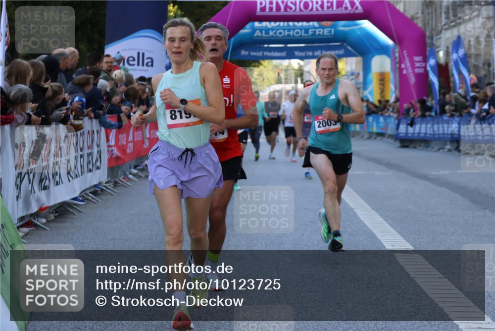 06.09.2026 - CURREX Alsterlauf Strokosch-Dieckow http://msf.ph/oto/10123725 06.09.2026 09:42:21 Ziel 2003, 4114, 4858, 5554, 5663, 5960, 5984, 6151, 6419, 6463, 8197 meine-sportfotos.de