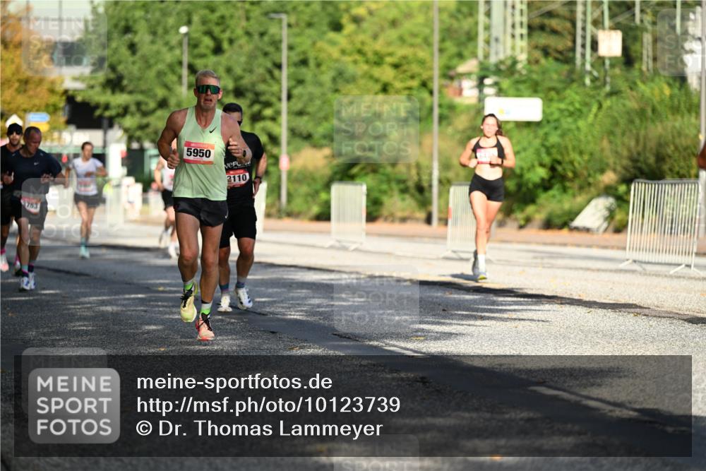 06.09.2026 - CURREX Alsterlauf Dr. Thomas Lammeyer http://msf.ph/oto/10123739 06.09.2026 09:40:13 Laufen 753, 5950, 3110 meine-sportfotos.de