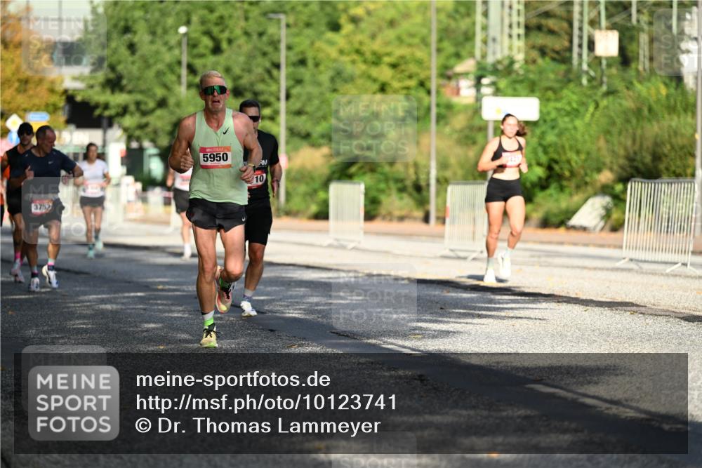 06.09.2026 - CURREX Alsterlauf Dr. Thomas Lammeyer http://msf.ph/oto/10123741 06.09.2026 09:40:14 Laufen 3752, 5950, 10 meine-sportfotos.de