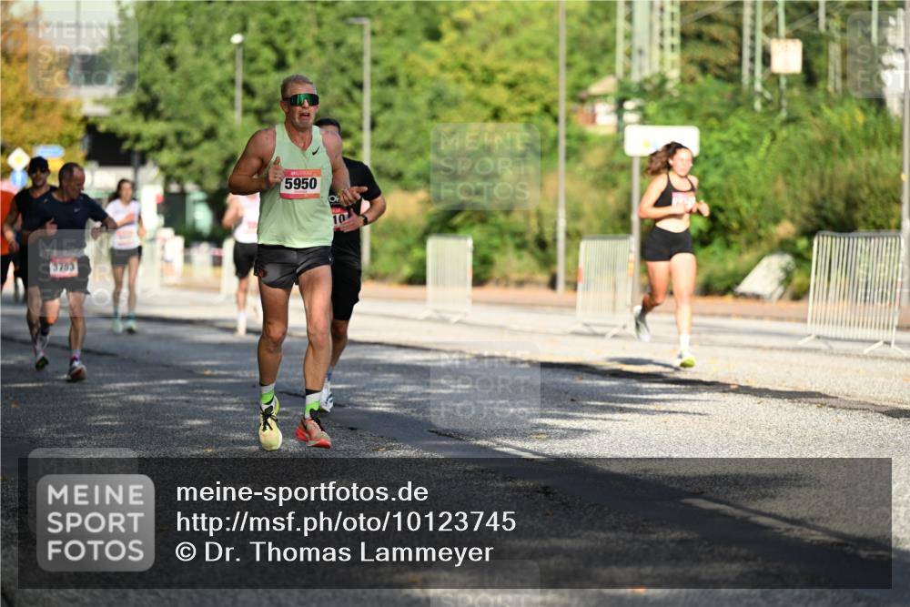 06.09.2026 - CURREX Alsterlauf Dr. Thomas Lammeyer http://msf.ph/oto/10123745 06.09.2026 09:40:14 Laufen 3753, 5950, 10 meine-sportfotos.de