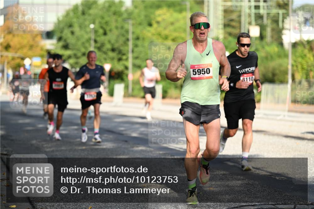 06.09.2026 - CURREX Alsterlauf Dr. Thomas Lammeyer http://msf.ph/oto/10123753 06.09.2026 09:40:16 Laufen 5950, 3110 meine-sportfotos.de