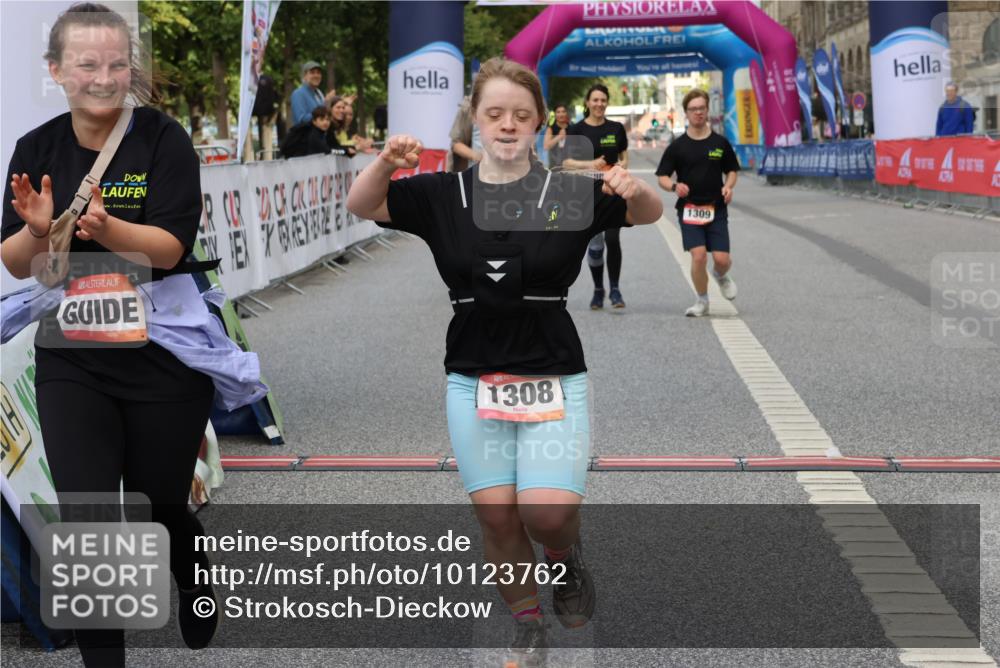 06.09.2026 - CURREX Alsterlauf Strokosch-Dieckow http://msf.ph/oto/10123762 06.09.2026 12:11:48 Ziel 1122, 1245, 1308, 1309 meine-sportfotos.de