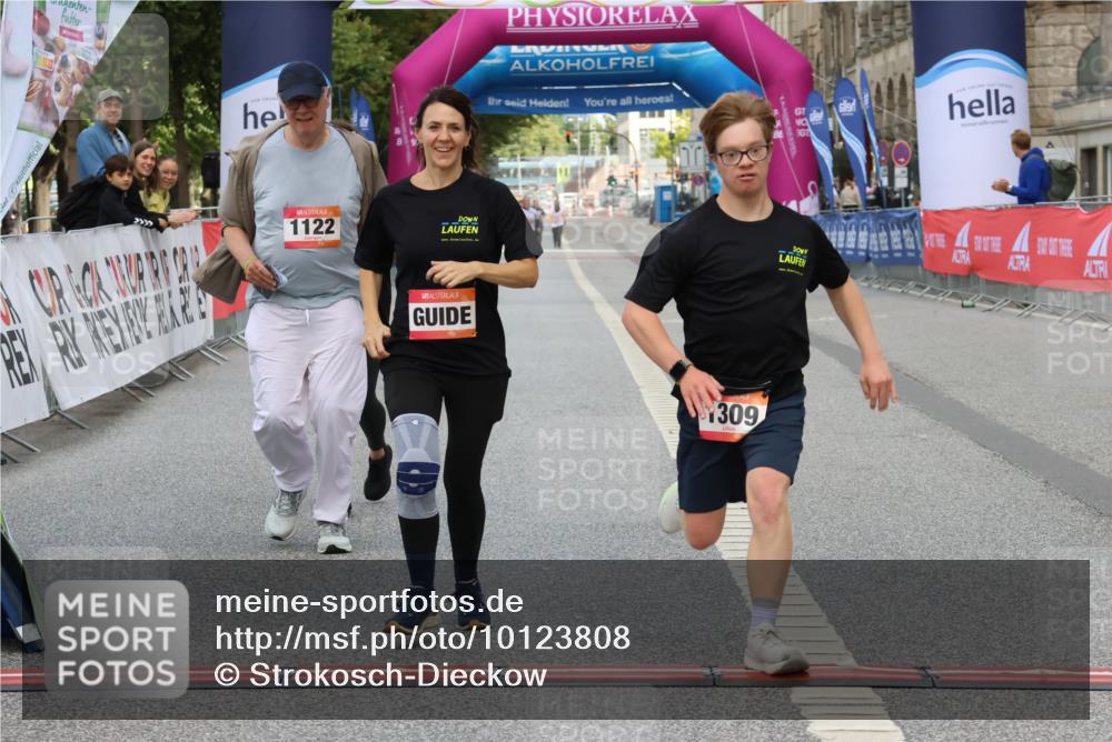 06.09.2026 - CURREX Alsterlauf Strokosch-Dieckow http://msf.ph/oto/10123808 06.09.2026 12:11:50 Ziel 1122, 1196, 1245, 1308, 1309 meine-sportfotos.de