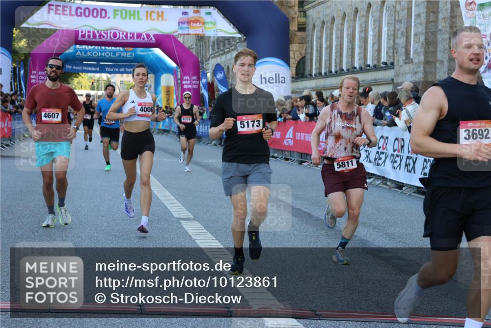 06.09.2026 - CURREX Alsterlauf Strokosch-Dieckow http://msf.ph/oto/10123861 06.09.2026 09:42:41 Ziel 2729, 3692, 4006, 4607, 4829, 5173, 5811, 6376 meine-sportfotos.de