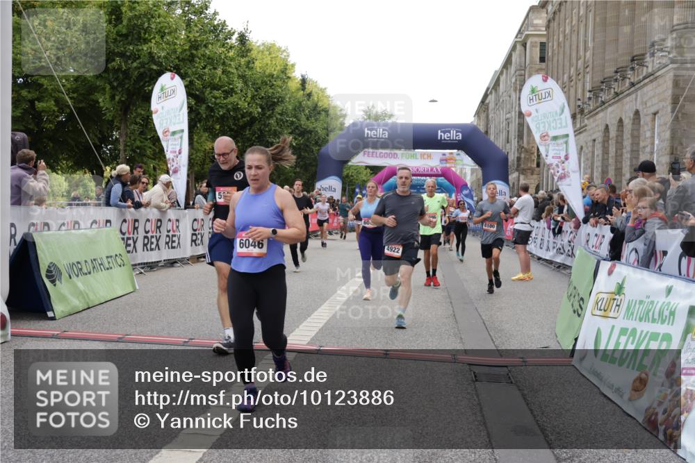 06.09.2026 - CURREX Alsterlauf Yannick Fuchs http://msf.ph/oto/10123886 06.09.2026 10:03:03 Ziel 3096, 3338, 3721, 3909, 4345, 4348, 4474, 4475, 4730, 4922, 5234, 5465, 5771, 5780, 5865, 5903, 6046, 6049, 6379, 6398, 8100 meine-sportfotos.de