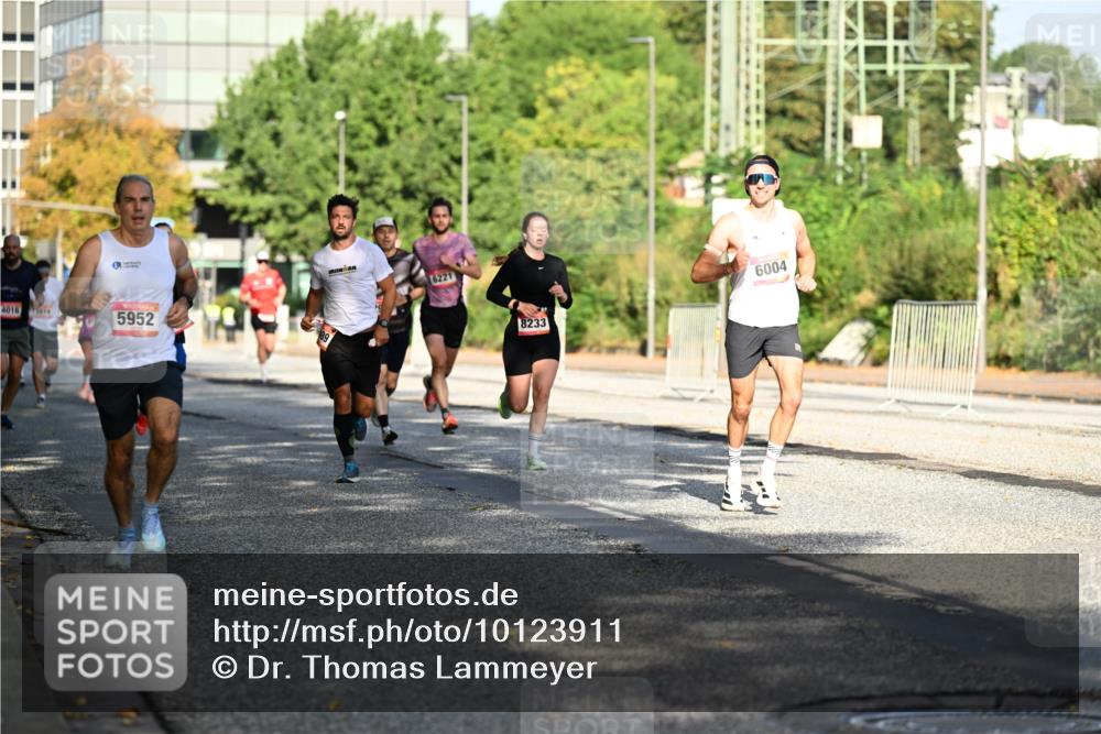 06.09.2026 - CURREX Alsterlauf Dr. Thomas Lammeyer http://msf.ph/oto/10123911 06.09.2026 09:40:32 Laufen 4016, 5952, 6221, 6004, 8233 meine-sportfotos.de