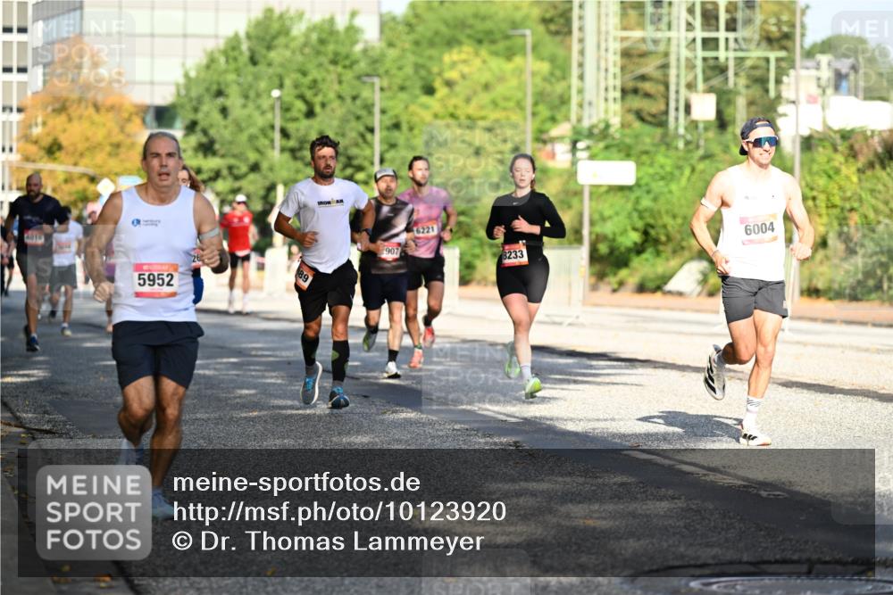 06.09.2026 - CURREX Alsterlauf Dr. Thomas Lammeyer http://msf.ph/oto/10123920 06.09.2026 09:40:33 Laufen 4010, 5952, 89, 907, 6221, 6004, 8233 meine-sportfotos.de