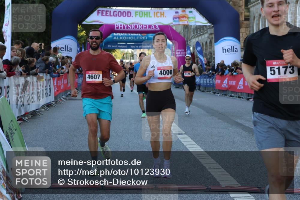 06.09.2026 - CURREX Alsterlauf Strokosch-Dieckow http://msf.ph/oto/10123930 06.09.2026 09:42:42 Ziel 2729, 3692, 4006, 4607, 4829, 5173, 5811, 6376 meine-sportfotos.de
