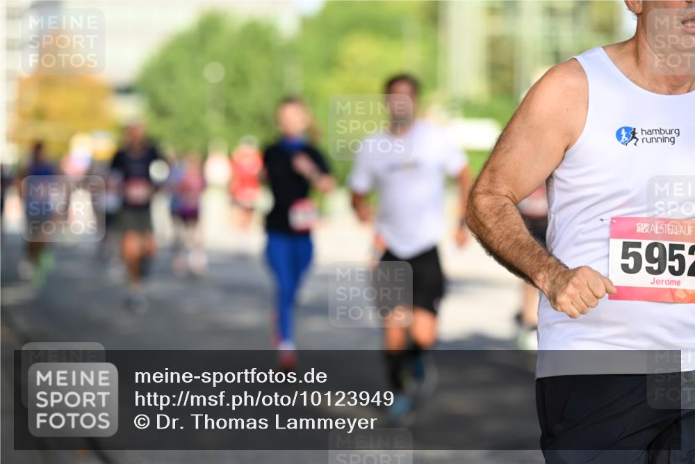 06.09.2026 - CURREX Alsterlauf Dr. Thomas Lammeyer http://msf.ph/oto/10123949 06.09.2026 09:40:35 Laufen 5952 meine-sportfotos.de