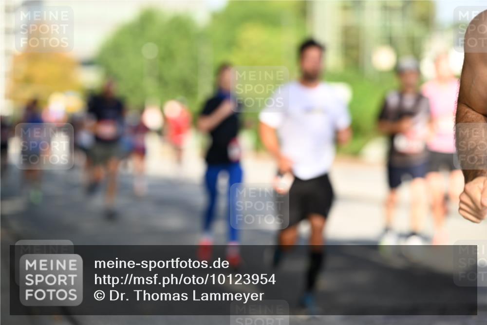 06.09.2026 - CURREX Alsterlauf Dr. Thomas Lammeyer http://msf.ph/oto/10123954 06.09.2026 09:40:35 Laufen  meine-sportfotos.de