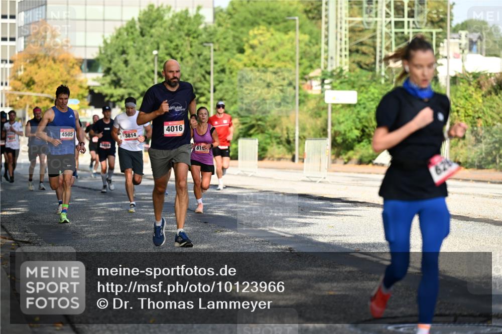 06.09.2026 - CURREX Alsterlauf Dr. Thomas Lammeyer http://msf.ph/oto/10123966 06.09.2026 09:40:37 Laufen 4505, 3814, 4016, 61 meine-sportfotos.de