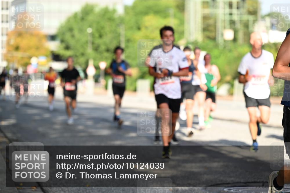 06.09.2026 - CURREX Alsterlauf Dr. Thomas Lammeyer http://msf.ph/oto/10124039 06.09.2026 09:40:46 Laufen  meine-sportfotos.de