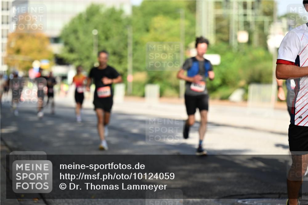 06.09.2026 - CURREX Alsterlauf Dr. Thomas Lammeyer http://msf.ph/oto/10124059 06.09.2026 09:40:47 Laufen  meine-sportfotos.de