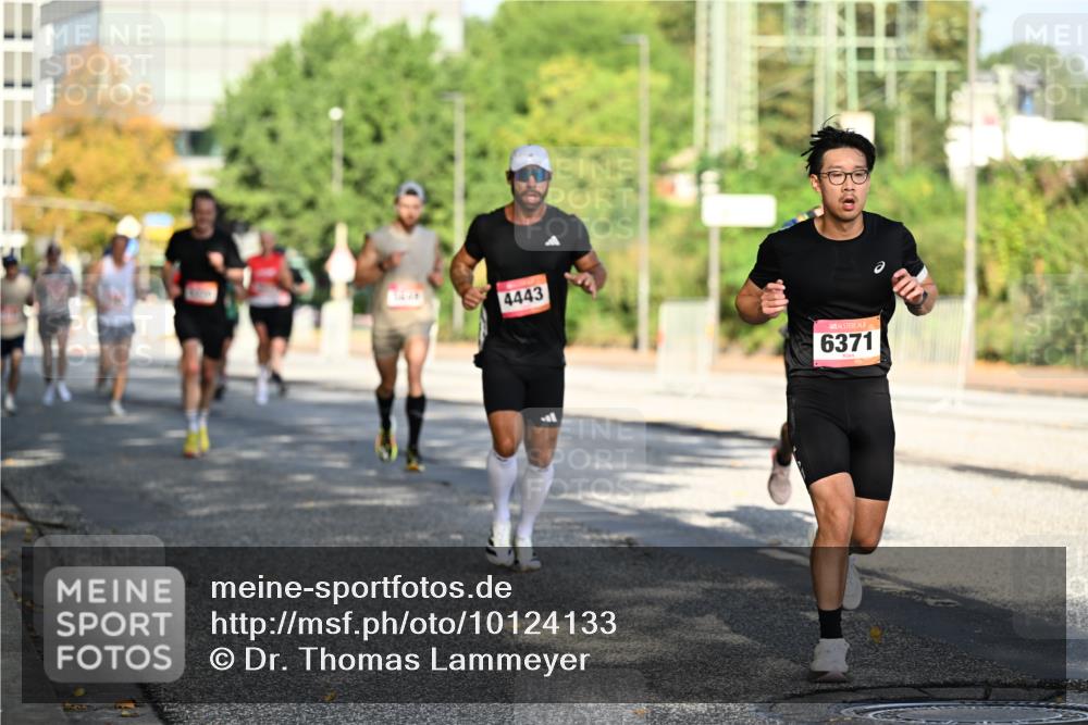06.09.2026 - CURREX Alsterlauf Dr. Thomas Lammeyer http://msf.ph/oto/10124133 06.09.2026 09:40:54 Laufen 4443, 6371 meine-sportfotos.de