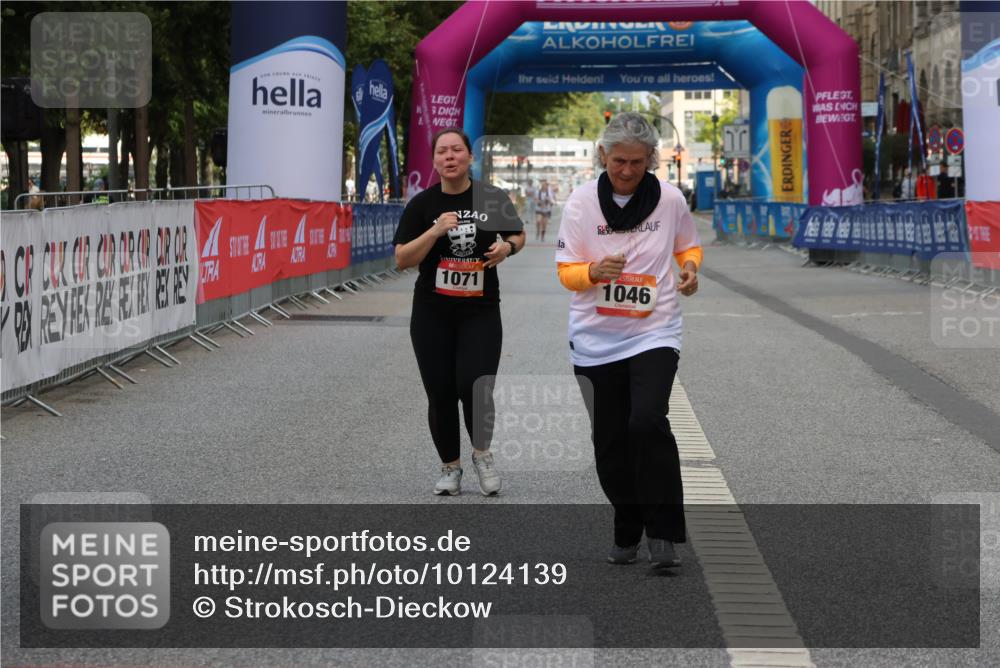 06.09.2026 - CURREX Alsterlauf Strokosch-Dieckow http://msf.ph/oto/10124139 06.09.2026 12:12:40 Ziel 1046, 1071 meine-sportfotos.de