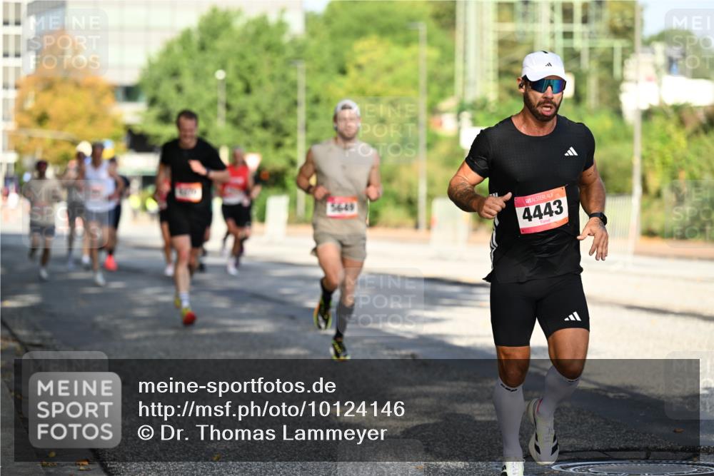 06.09.2026 - CURREX Alsterlauf Dr. Thomas Lammeyer http://msf.ph/oto/10124146 06.09.2026 09:40:56 Laufen 5649, 4443 meine-sportfotos.de