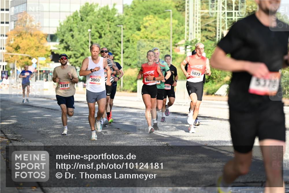 06.09.2026 - CURREX Alsterlauf Dr. Thomas Lammeyer http://msf.ph/oto/10124181 06.09.2026 09:41:00 Laufen 3197, 3960, 5098, 5873, 5370 meine-sportfotos.de
