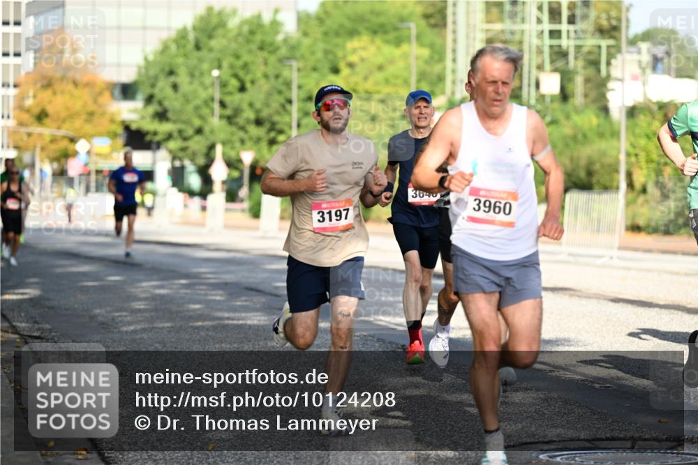 06.09.2026 - CURREX Alsterlauf Dr. Thomas Lammeyer http://msf.ph/oto/10124208 06.09.2026 09:41:02 Laufen 3197, 3640, 3960 meine-sportfotos.de