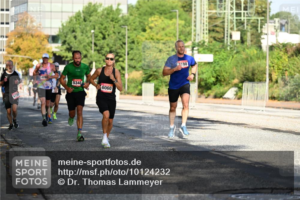06.09.2026 - CURREX Alsterlauf Dr. Thomas Lammeyer http://msf.ph/oto/10124232 06.09.2026 09:41:08 Laufen 6102, 4893, 5348, 6060, 2198 meine-sportfotos.de