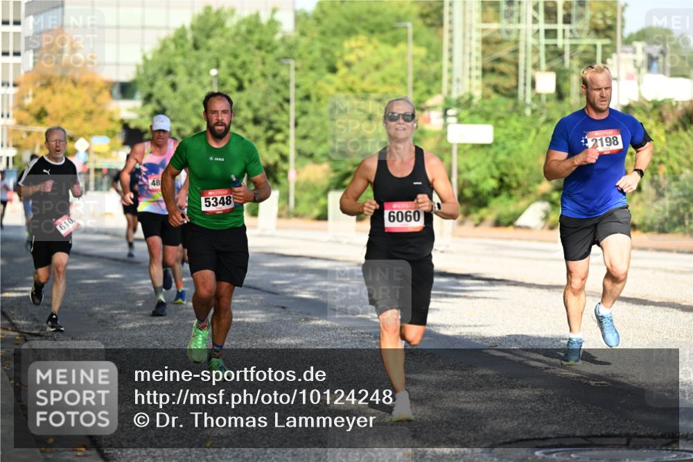 06.09.2026 - CURREX Alsterlauf Dr. Thomas Lammeyer http://msf.ph/oto/10124248 06.09.2026 09:41:10 Laufen 610, 48, 5348, 6060, 2198 meine-sportfotos.de