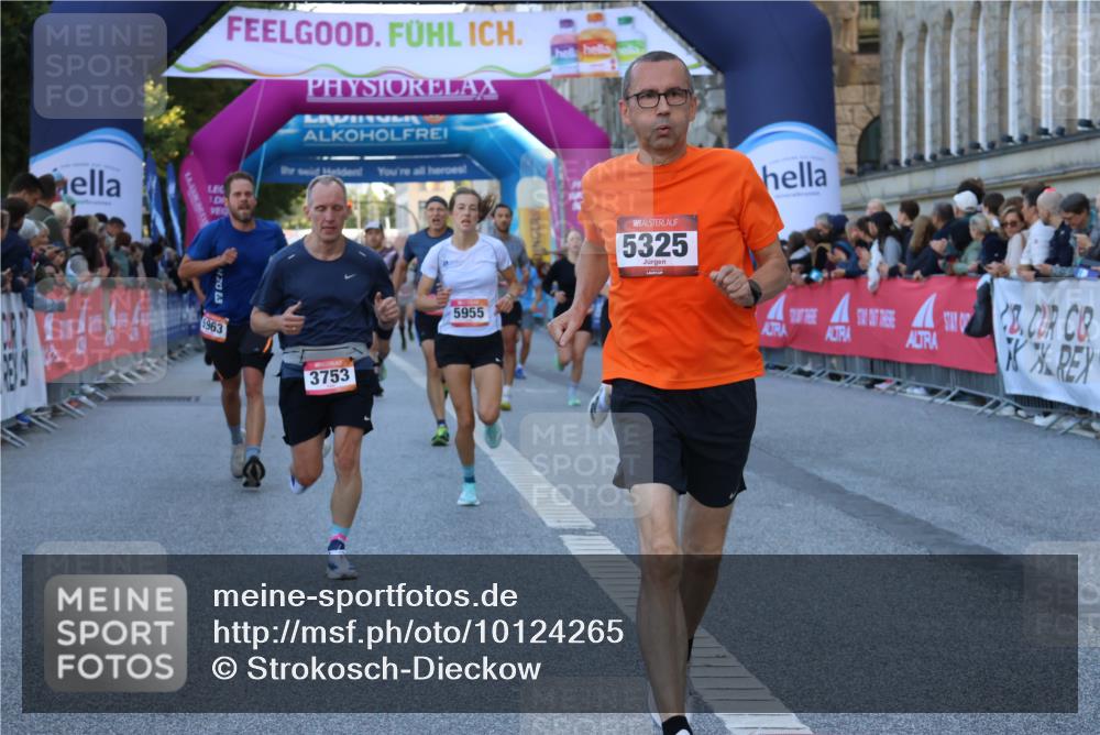06.09.2026 - CURREX Alsterlauf Strokosch-Dieckow http://msf.ph/oto/10124265 06.09.2026 09:43:09 Ziel 2907, 3361, 3572, 3753, 5325, 5955, 5963, 6002, 6221, 8233, 8321, 8330 meine-sportfotos.de