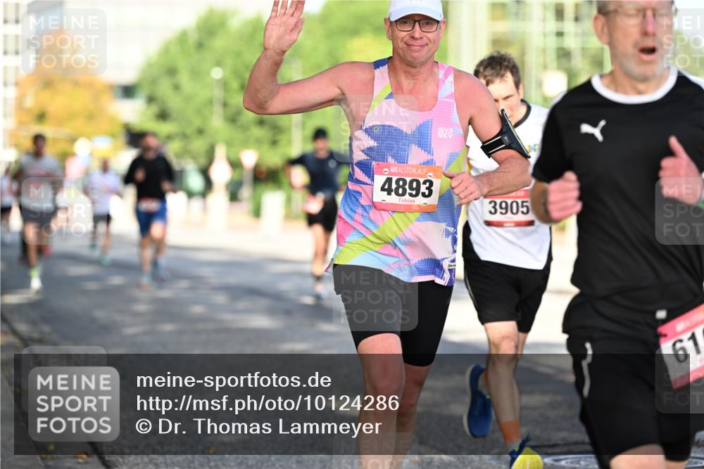 06.09.2026 - CURREX Alsterlauf Dr. Thomas Lammeyer http://msf.ph/oto/10124286 06.09.2026 09:41:14 Laufen 4893, 3905, 61 meine-sportfotos.de