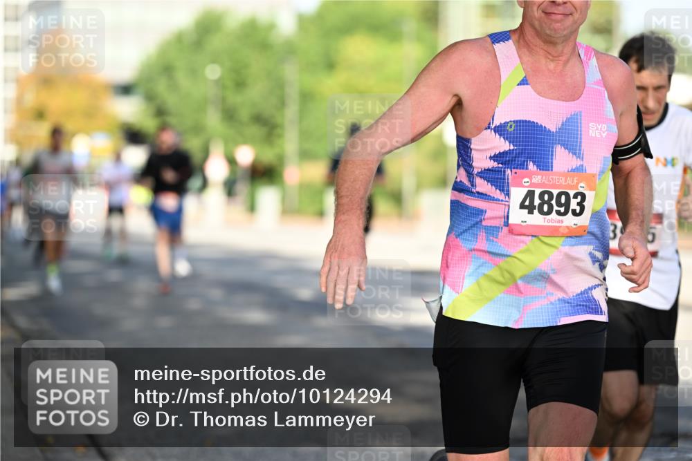 06.09.2026 - CURREX Alsterlauf Dr. Thomas Lammeyer http://msf.ph/oto/10124294 06.09.2026 09:41:15 Laufen 4893 meine-sportfotos.de