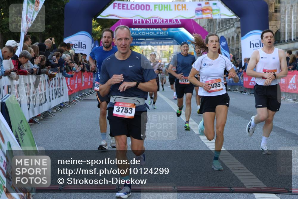 06.09.2026 - CURREX Alsterlauf Strokosch-Dieckow http://msf.ph/oto/10124299 06.09.2026 09:43:11 Ziel 2137, 2907, 3572, 3753, 5325, 5776, 5904, 5952, 5955, 5963, 6002, 6221, 8233, 8330 meine-sportfotos.de