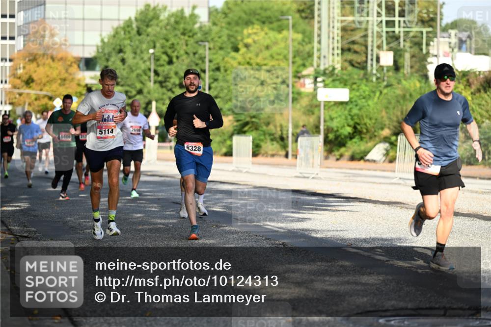 06.09.2026 - CURREX Alsterlauf Dr. Thomas Lammeyer http://msf.ph/oto/10124313 06.09.2026 09:41:17 Laufen 5606, 5114, 2699, 8328 meine-sportfotos.de