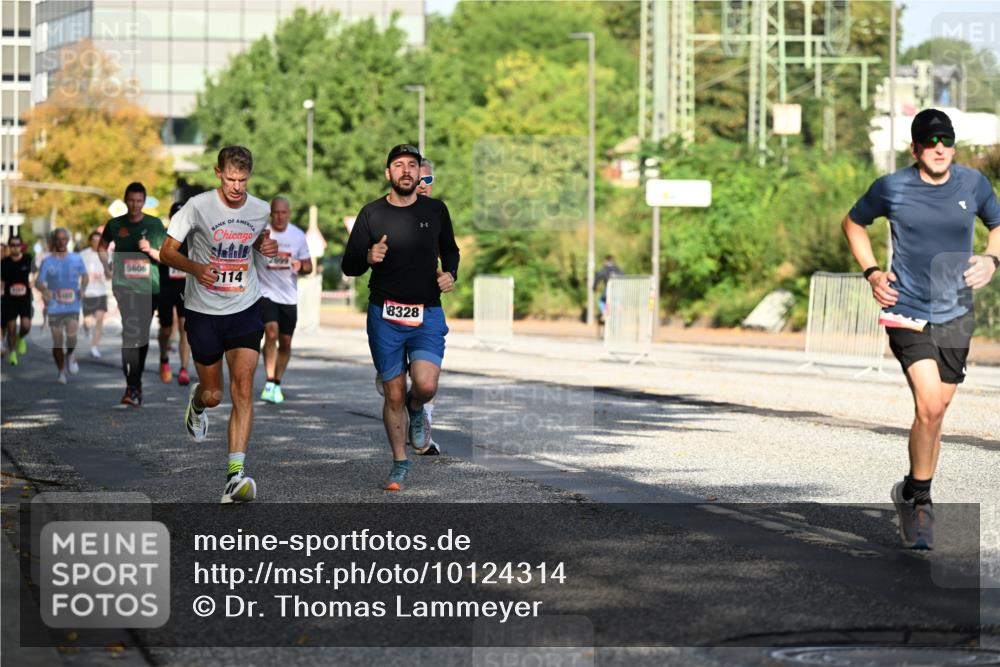06.09.2026 - CURREX Alsterlauf Dr. Thomas Lammeyer http://msf.ph/oto/10124314 06.09.2026 09:41:17 Laufen 5606, 114, 8328 meine-sportfotos.de