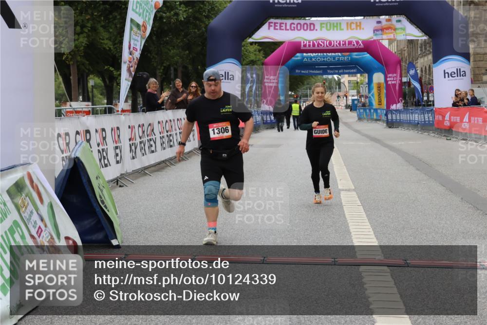 06.09.2026 - CURREX Alsterlauf Strokosch-Dieckow http://msf.ph/oto/10124339 06.09.2026 12:18:01 Ziel 1306 meine-sportfotos.de