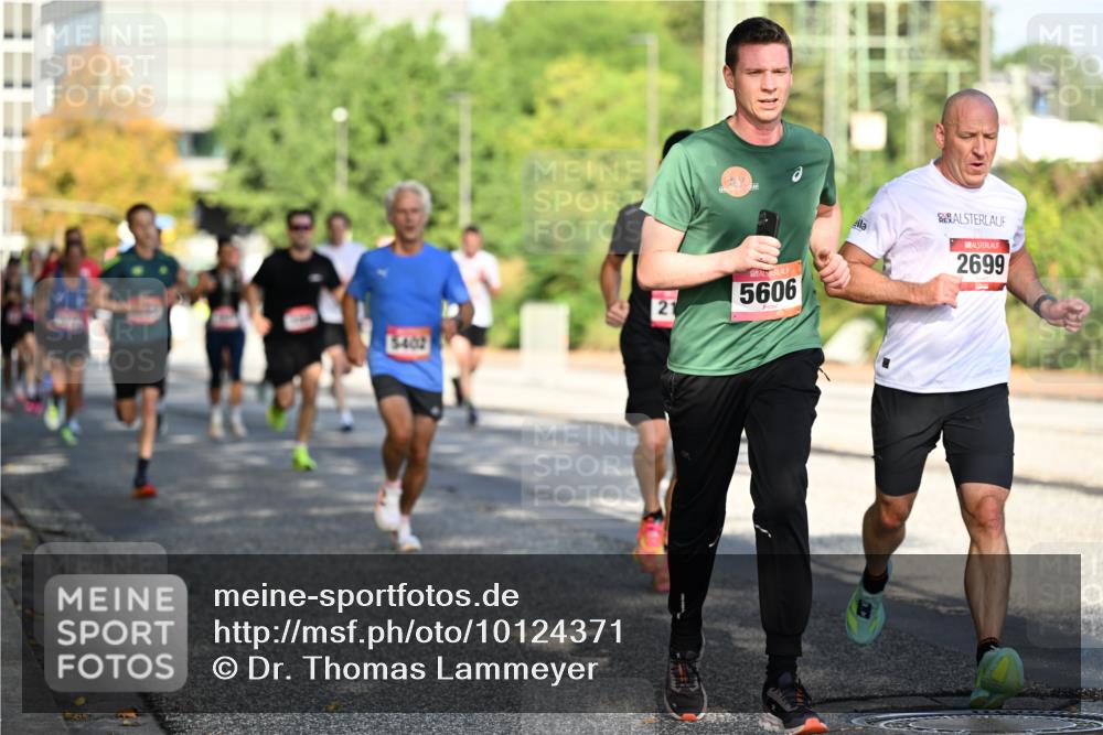 06.09.2026 - CURREX Alsterlauf Dr. Thomas Lammeyer http://msf.ph/oto/10124371 06.09.2026 09:41:23 Laufen 21, 5606, 5402, 2699 meine-sportfotos.de
