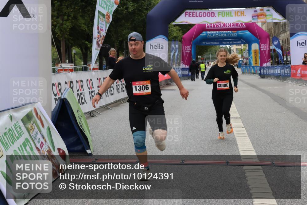06.09.2026 - CURREX Alsterlauf Strokosch-Dieckow http://msf.ph/oto/10124391 06.09.2026 12:18:02 Ziel 1306 meine-sportfotos.de