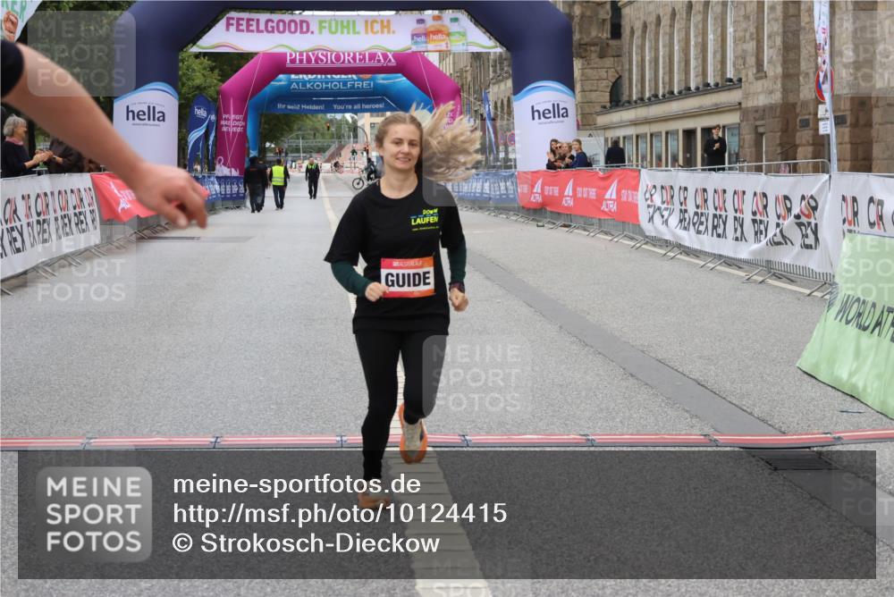 06.09.2026 - CURREX Alsterlauf Strokosch-Dieckow http://msf.ph/oto/10124415 06.09.2026 12:18:04 Ziel 1306 meine-sportfotos.de