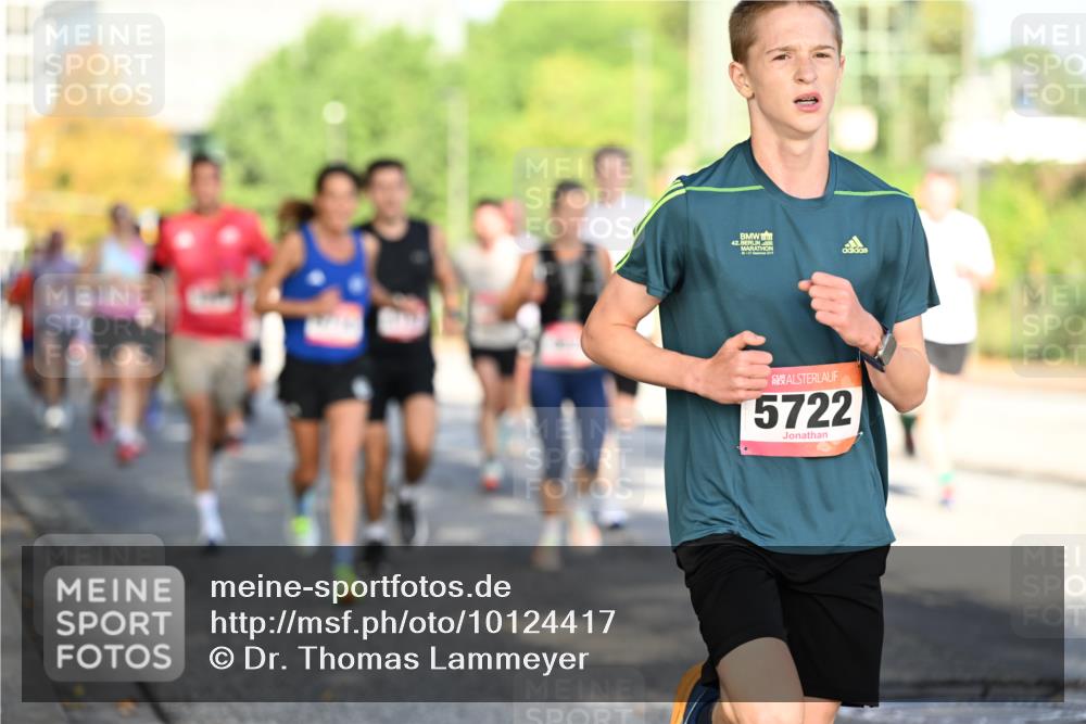 06.09.2026 - CURREX Alsterlauf Dr. Thomas Lammeyer http://msf.ph/oto/10124417 06.09.2026 09:41:27 Laufen 42, 5722 meine-sportfotos.de