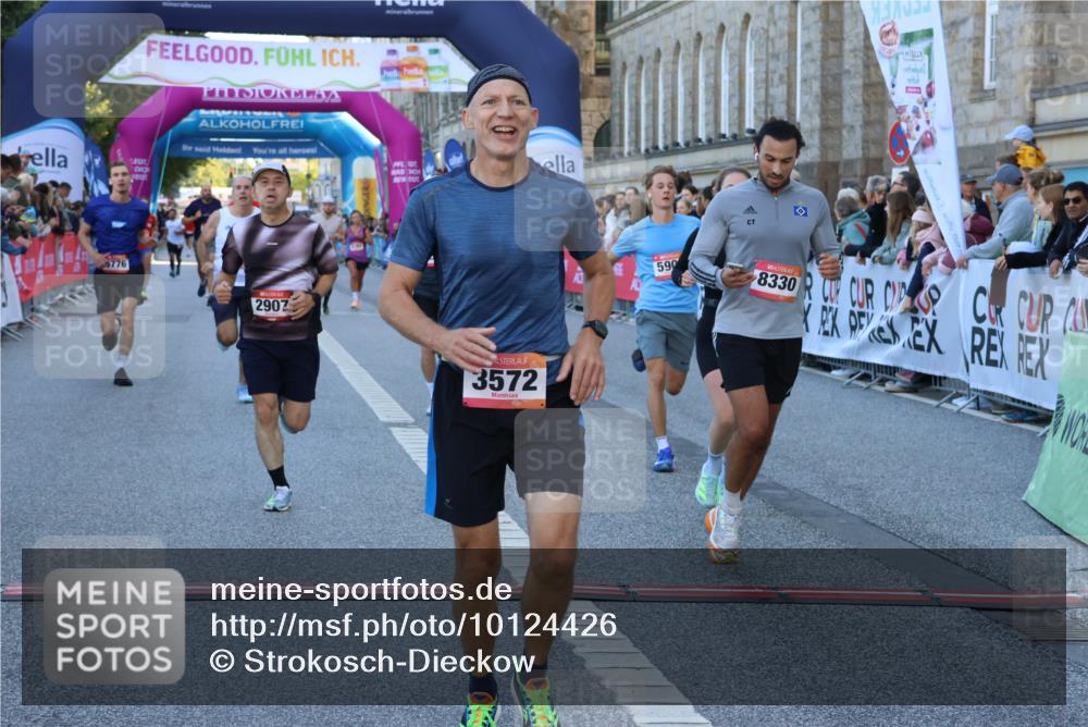06.09.2026 - CURREX Alsterlauf Strokosch-Dieckow http://msf.ph/oto/10124426 06.09.2026 09:43:14 Ziel 2137, 2907, 3366, 3572, 3753, 5325, 5649, 5776, 5904, 5952, 5955, 5963, 6002, 8233, 8330 meine-sportfotos.de