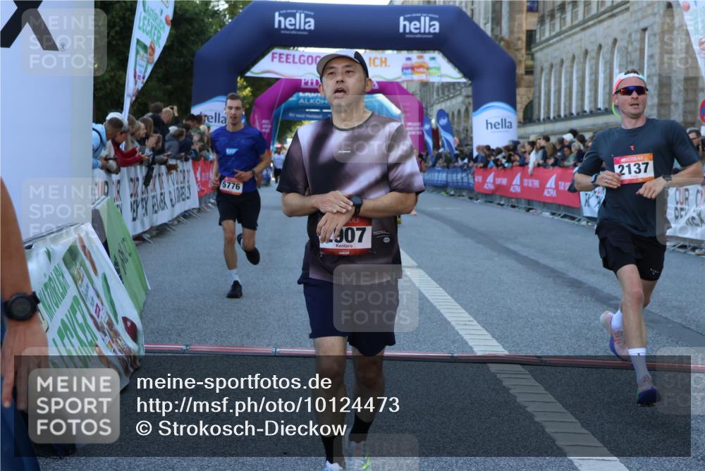 06.09.2026 - CURREX Alsterlauf Strokosch-Dieckow http://msf.ph/oto/10124473 06.09.2026 09:43:16 Ziel 2137, 2907, 3366, 3572, 3753, 4016, 5649, 5776, 5904, 5952, 5955, 5963, 6002, 6104, 8233, 8330 meine-sportfotos.de
