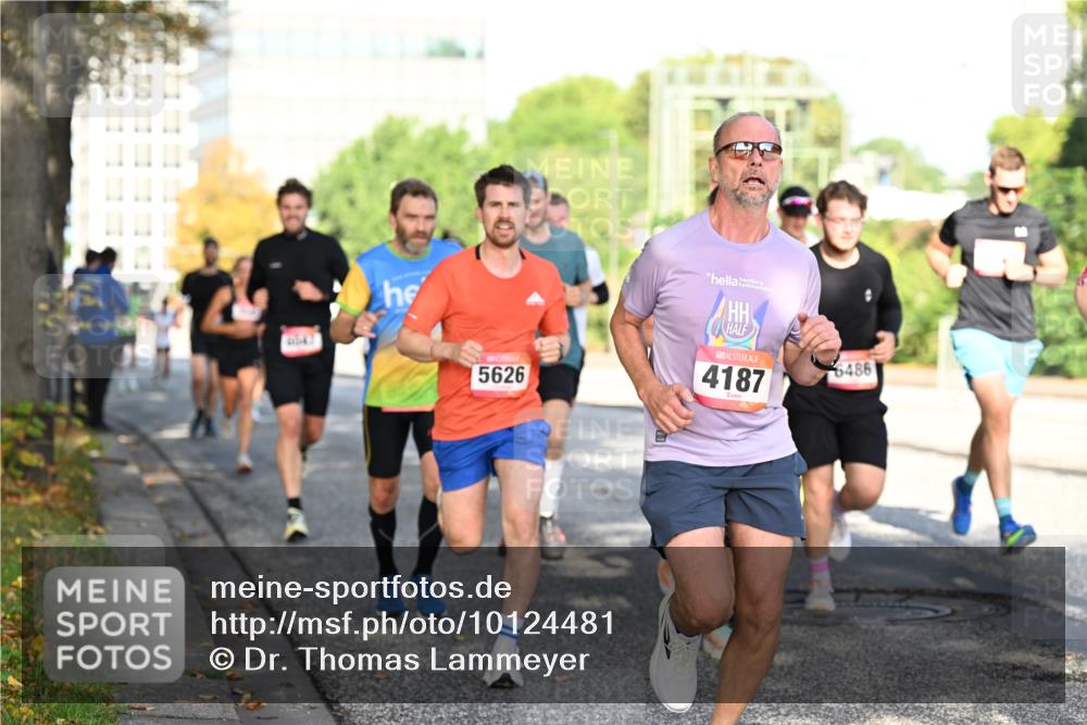 06.09.2026 - CURREX Alsterlauf Dr. Thomas Lammeyer http://msf.ph/oto/10124481 06.09.2026 09:41:35 Laufen 5626, 4187, 6486 meine-sportfotos.de