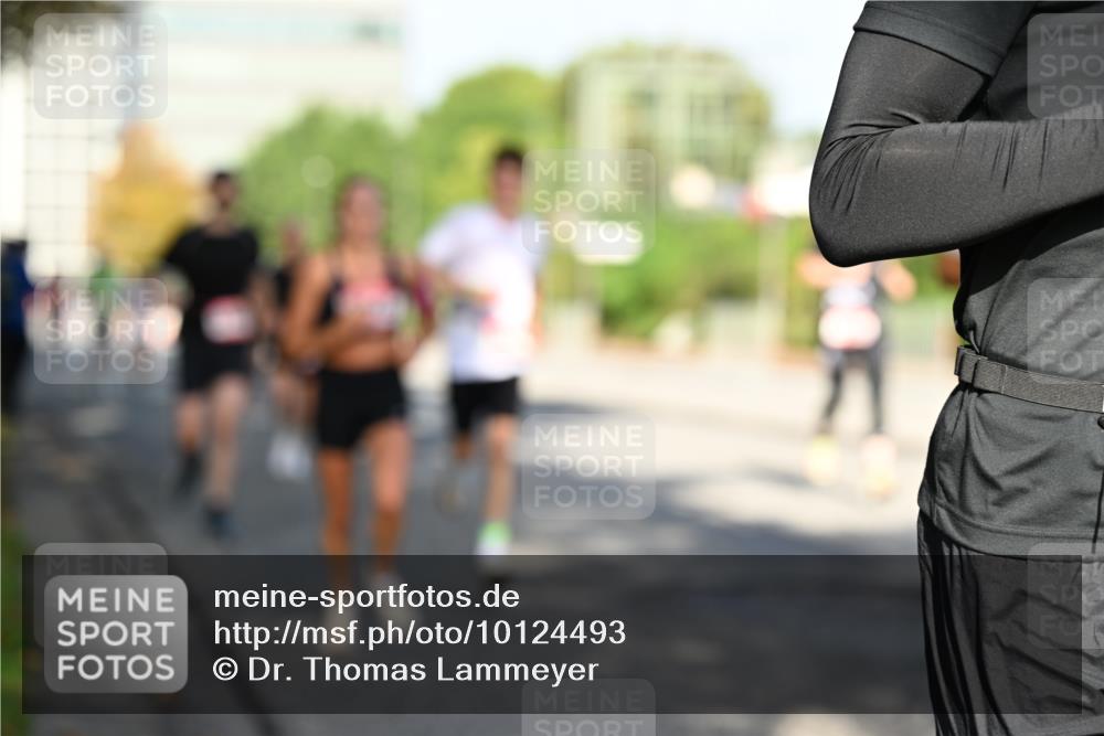 06.09.2026 - CURREX Alsterlauf Dr. Thomas Lammeyer http://msf.ph/oto/10124493 06.09.2026 09:41:38 Laufen  meine-sportfotos.de