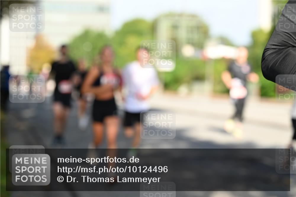 06.09.2026 - CURREX Alsterlauf Dr. Thomas Lammeyer http://msf.ph/oto/10124496 06.09.2026 09:41:38 Laufen  meine-sportfotos.de