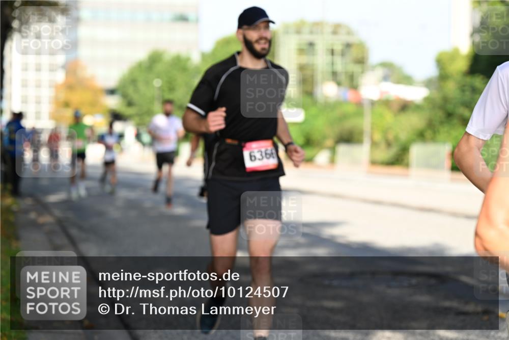 06.09.2026 - CURREX Alsterlauf Dr. Thomas Lammeyer http://msf.ph/oto/10124507 06.09.2026 09:41:40 Laufen 6366 meine-sportfotos.de