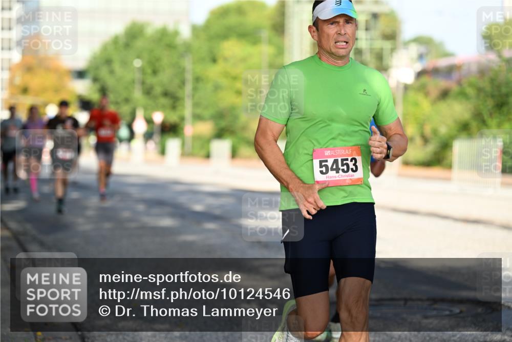 06.09.2026 - CURREX Alsterlauf Dr. Thomas Lammeyer http://msf.ph/oto/10124546 06.09.2026 09:41:45 Laufen 5453 meine-sportfotos.de