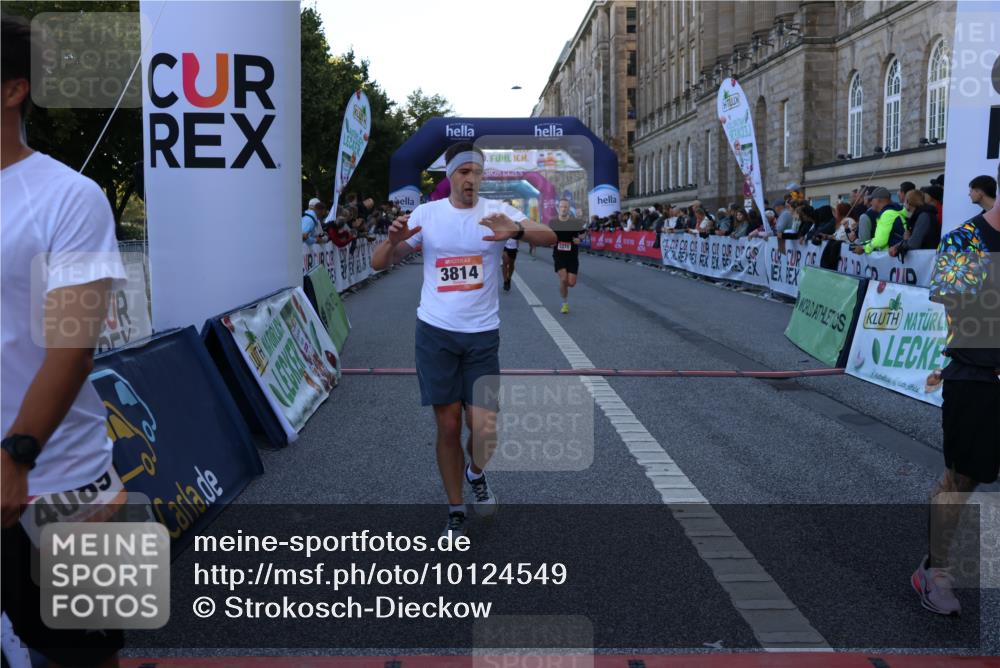 06.09.2026 - CURREX Alsterlauf Strokosch-Dieckow http://msf.ph/oto/10124549 06.09.2026 09:43:32 Ziel 3489, 3523, 3524, 3561, 3814, 4089, 4397, 4443, 4505, 5370, 5919, 8164, 8316 meine-sportfotos.de