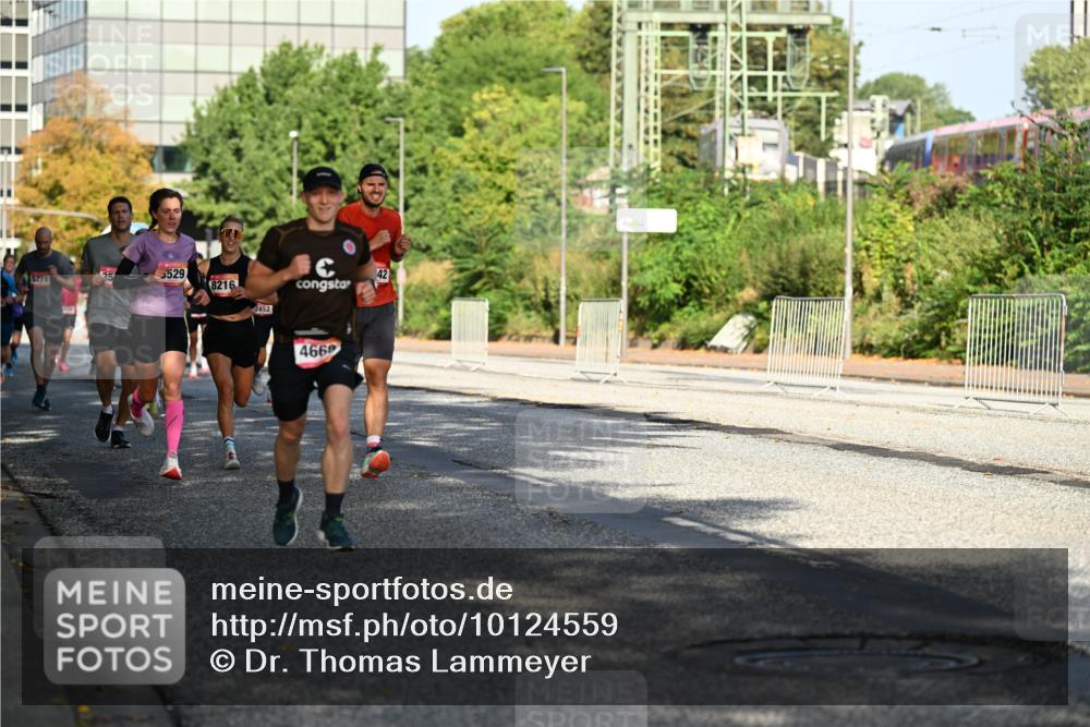 06.09.2026 - CURREX Alsterlauf Dr. Thomas Lammeyer http://msf.ph/oto/10124559 06.09.2026 09:41:48 Laufen 35, 529, 5271, 8216, 2452, 42, 4669 meine-sportfotos.de