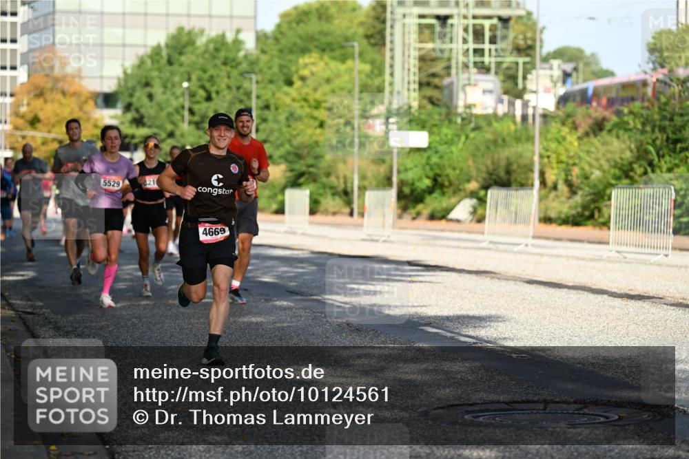 06.09.2026 - CURREX Alsterlauf Dr. Thomas Lammeyer http://msf.ph/oto/10124561 06.09.2026 09:41:48 Laufen 5529, 21, 4669 meine-sportfotos.de