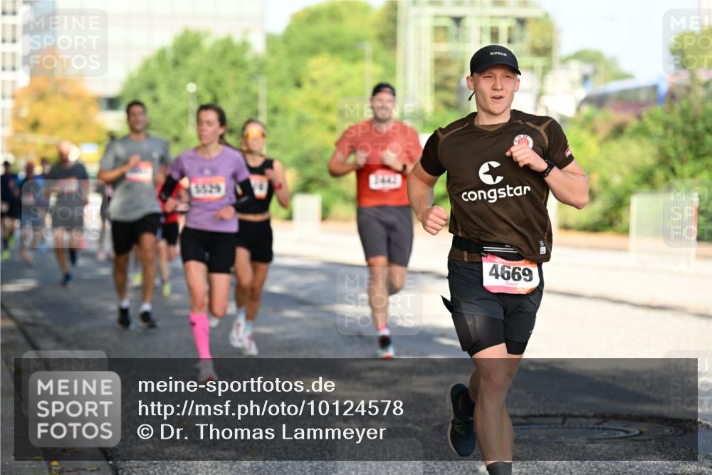 06.09.2026 - CURREX Alsterlauf Dr. Thomas Lammeyer http://msf.ph/oto/10124578 06.09.2026 09:41:50 Laufen 5529, 2442, 4669 meine-sportfotos.de