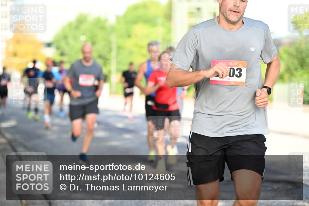 06.09.2026 - CURREX Alsterlauf Dr. Thomas Lammeyer http://msf.ph/oto/10124605 06.09.2026 09:41:53 Laufen 003 meine-sportfotos.de
